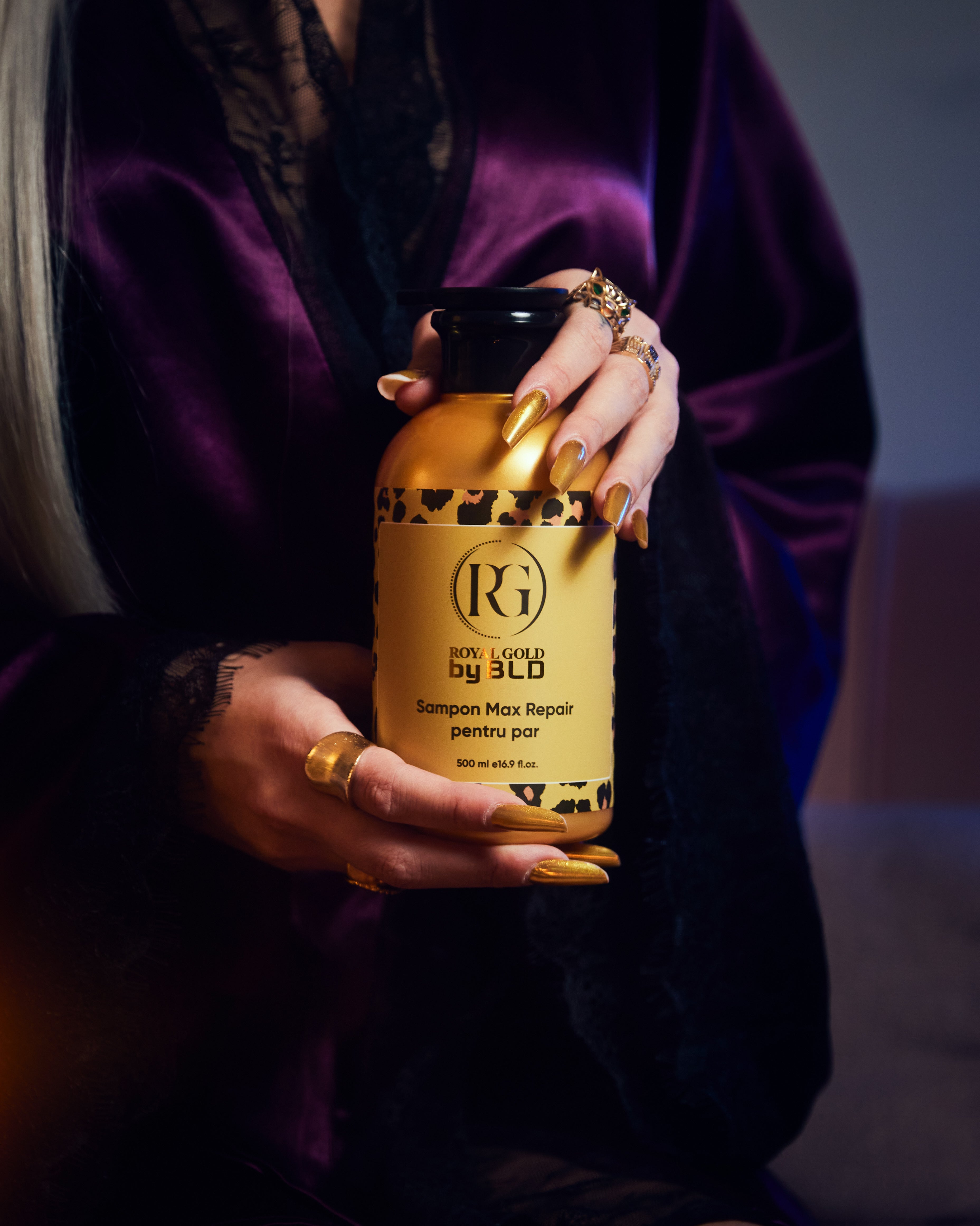 Pachet hidratare intensă BLD Max Repair + Cadou Gel de duș Coffe Break